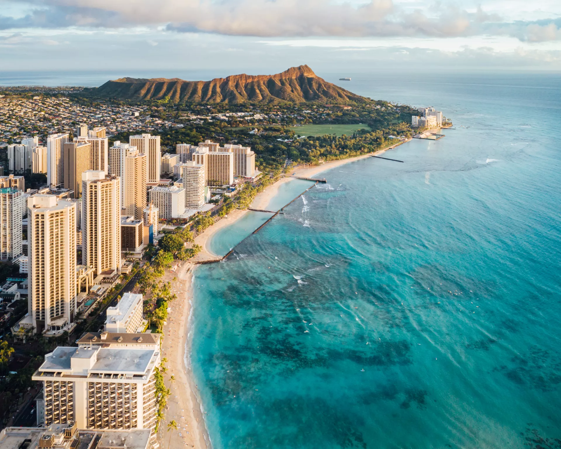 Waikiki Beach with Leahi (Diamond Head) in the background Waikiki Beach with Leahi (Diamond Head) in the background